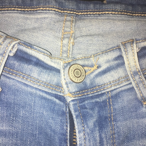 Buckle capris - Picture 5 of 6